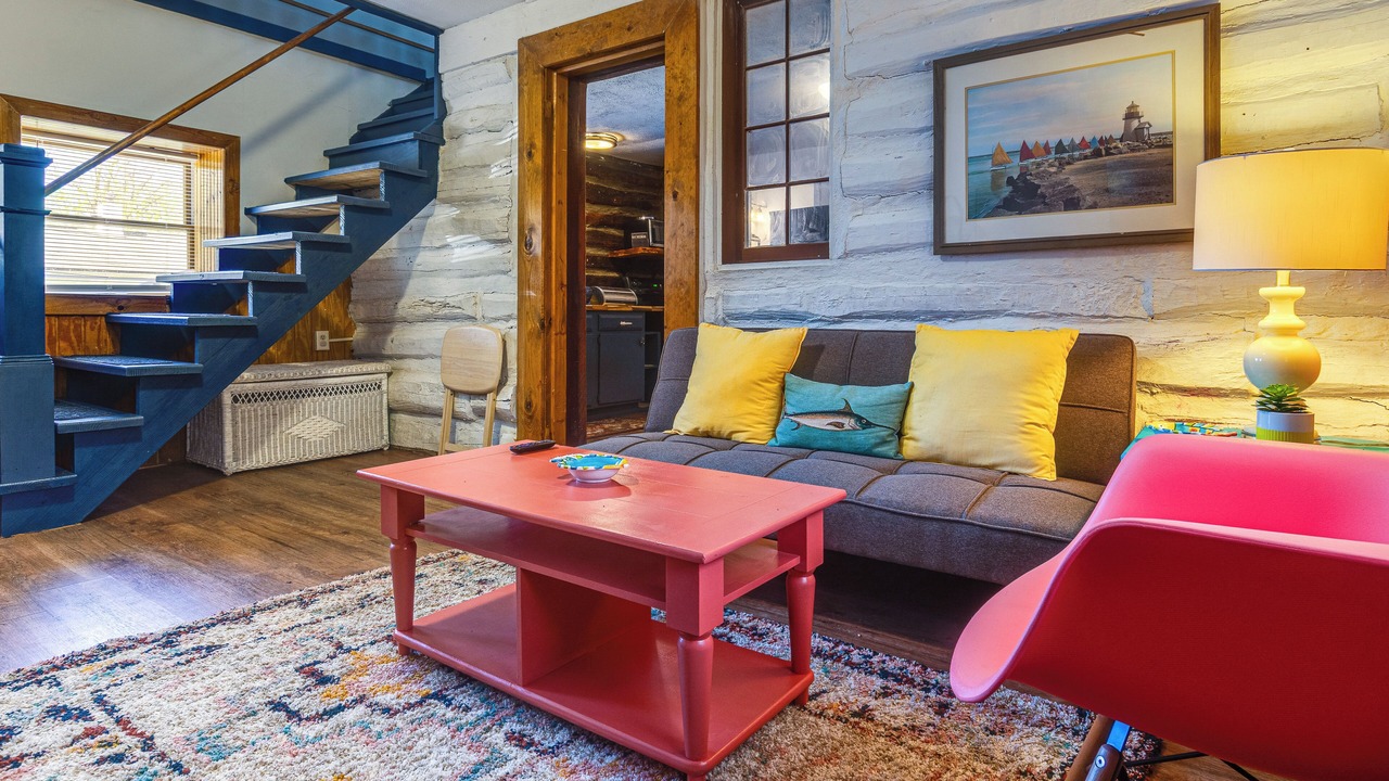 Photo of Livingroom in Monticello