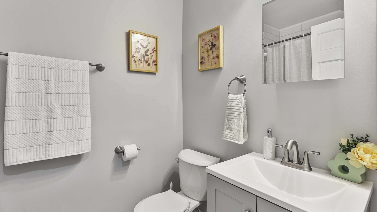 Photo of Bathroom in Worth