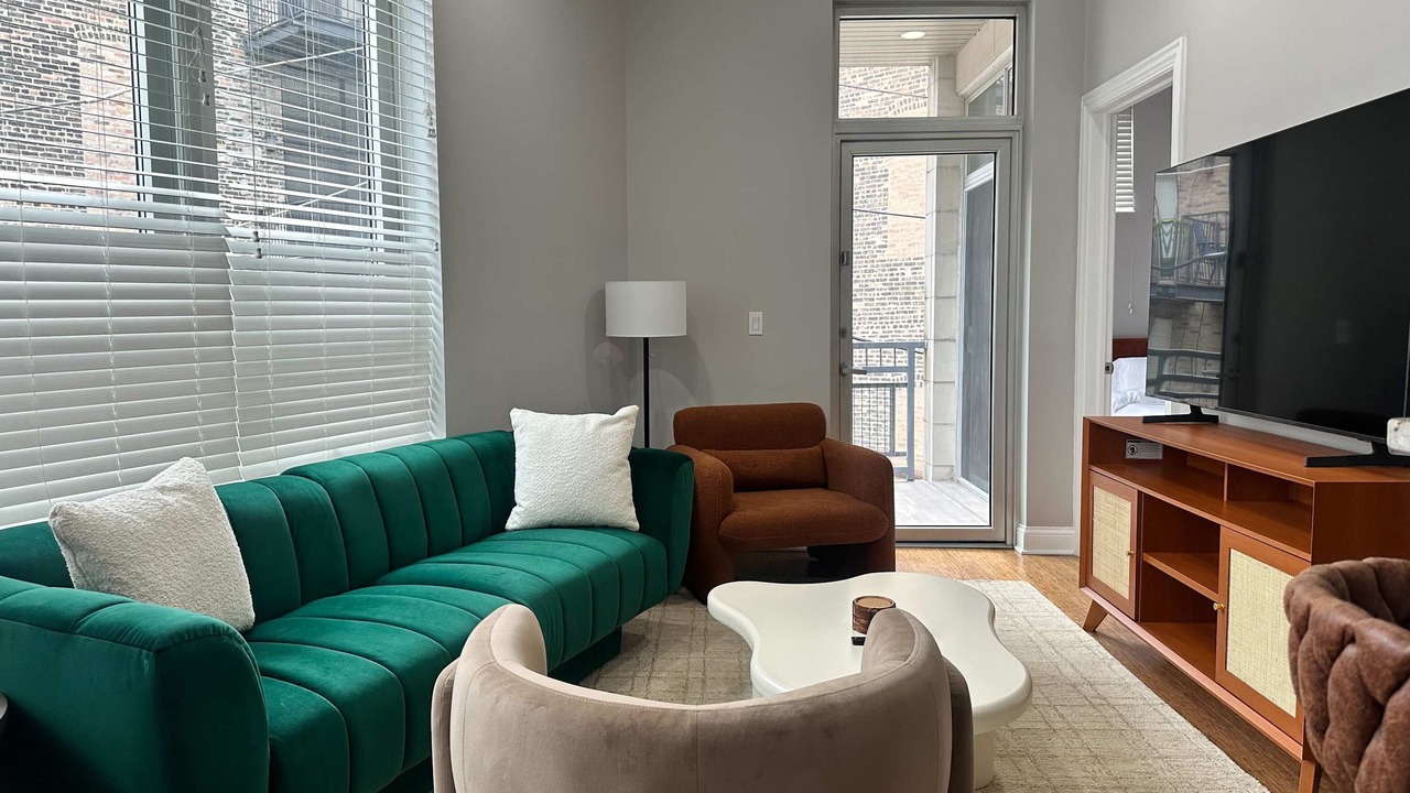 Photo of Livingroom in River West