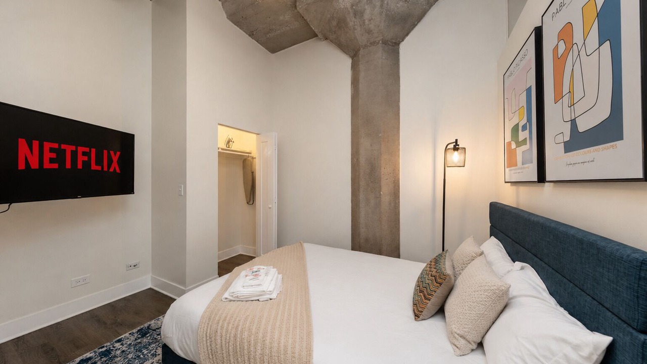 Photo of Bedroom in Near South Side