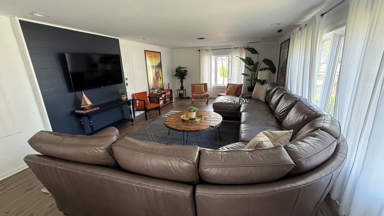 Photo of Livingroom in Lake Geneva