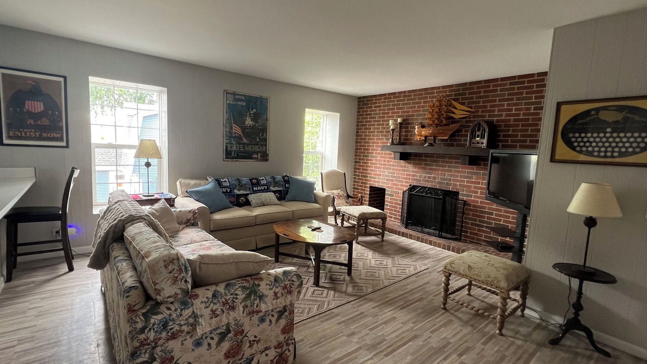 Photo of Livingroom in Hainesville