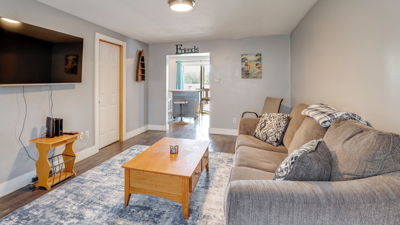 Photo of Livingroom in Newaygo