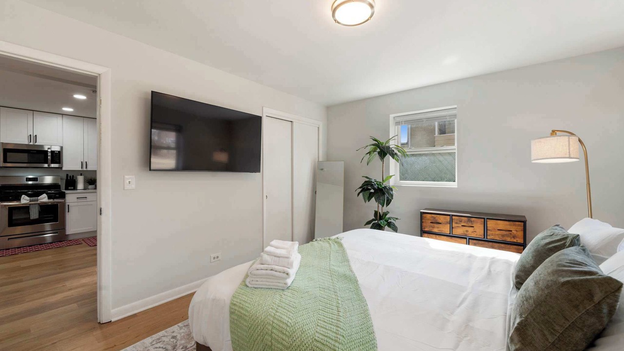 Photo of Bedroom in Lombard