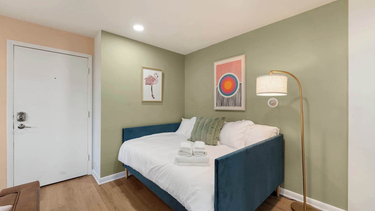 Photo of Bedroom in Lombard