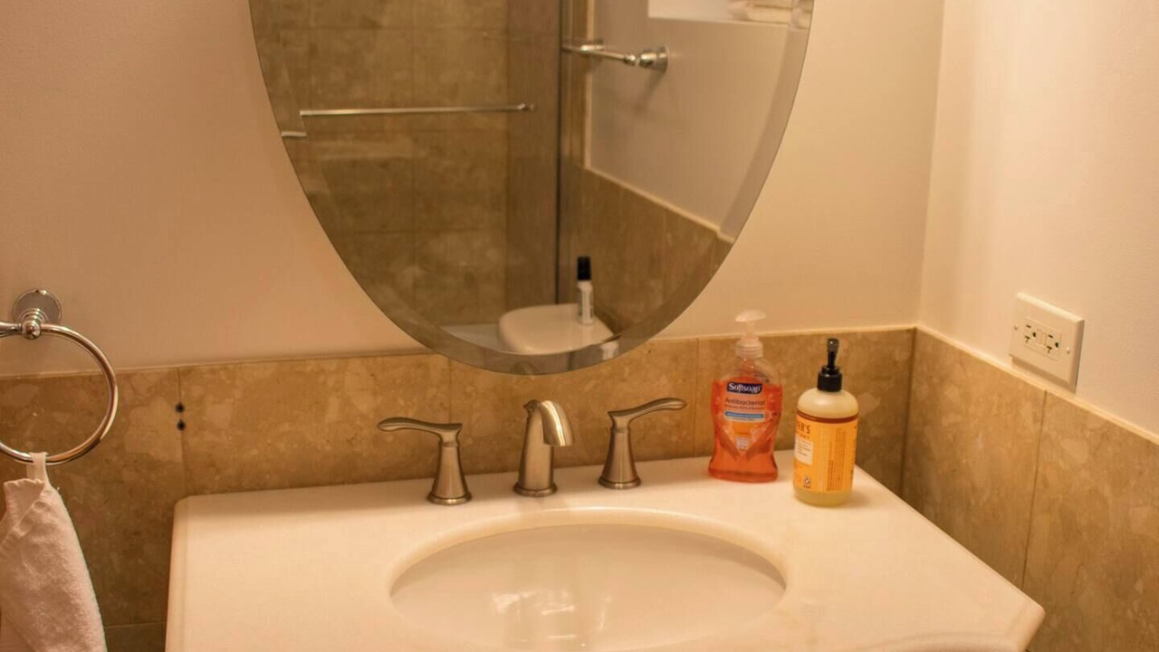 Photo of Bathroom in Lincoln Park