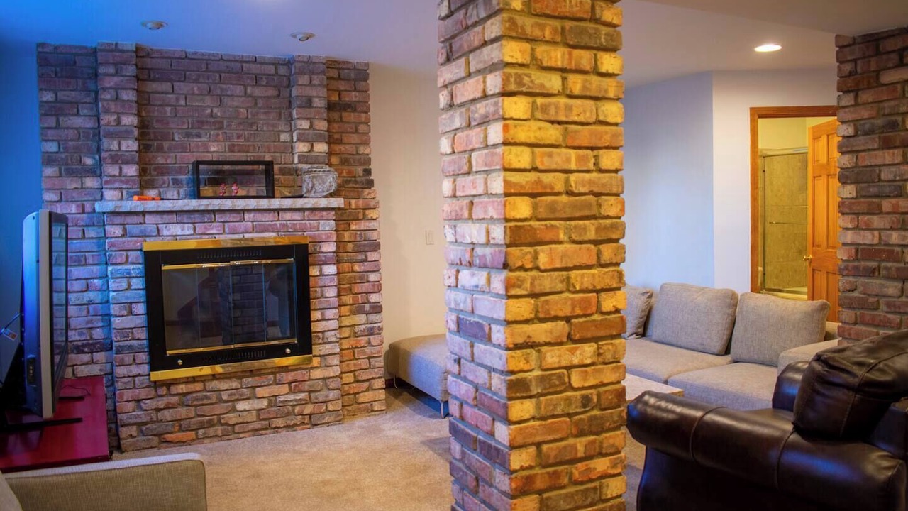 Photo of Livingroom in Lincoln Park