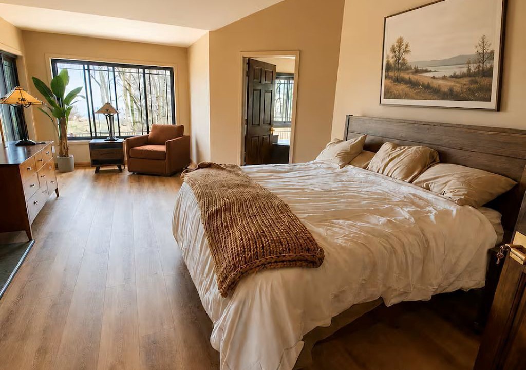 Photo of Bedroom in Port Washington
