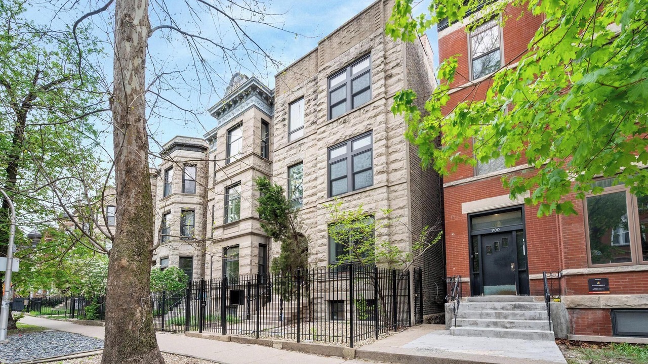 Photo of Outdoor in Lakeview
