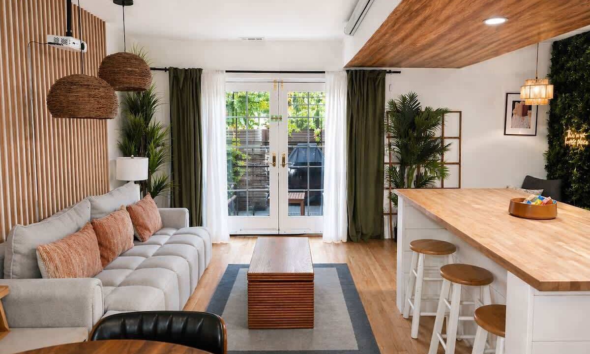 Photo of Outdoor in West Town