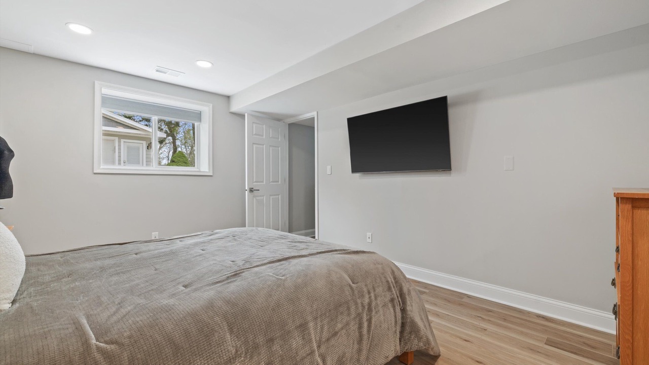 Photo of Bedroom in Williams Bay