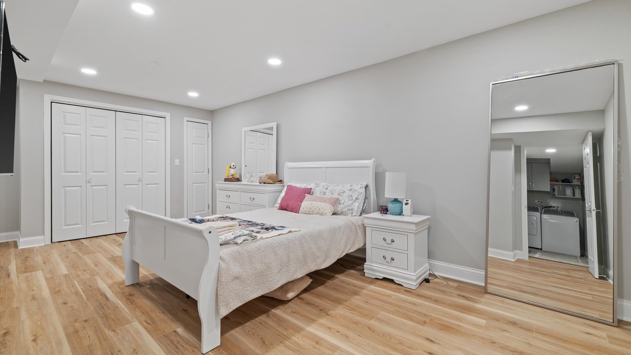 Photo of Bedroom in Williams Bay