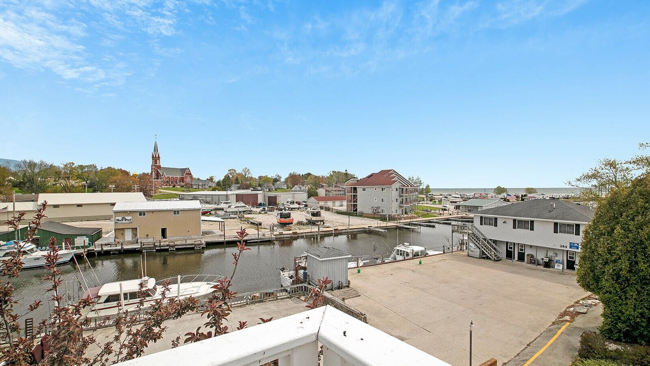 Photo of Outdoor in Algoma