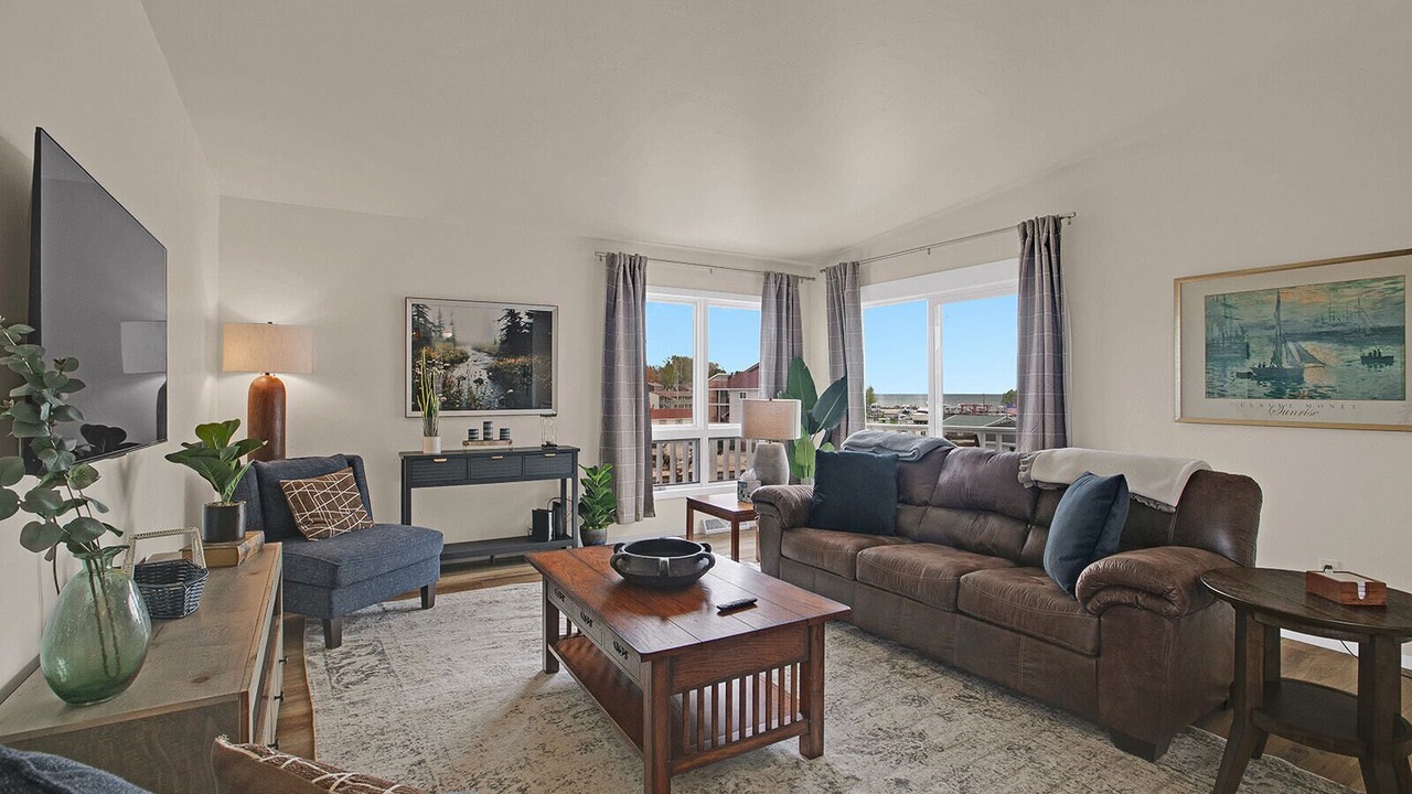 Photo of Livingroom in Algoma