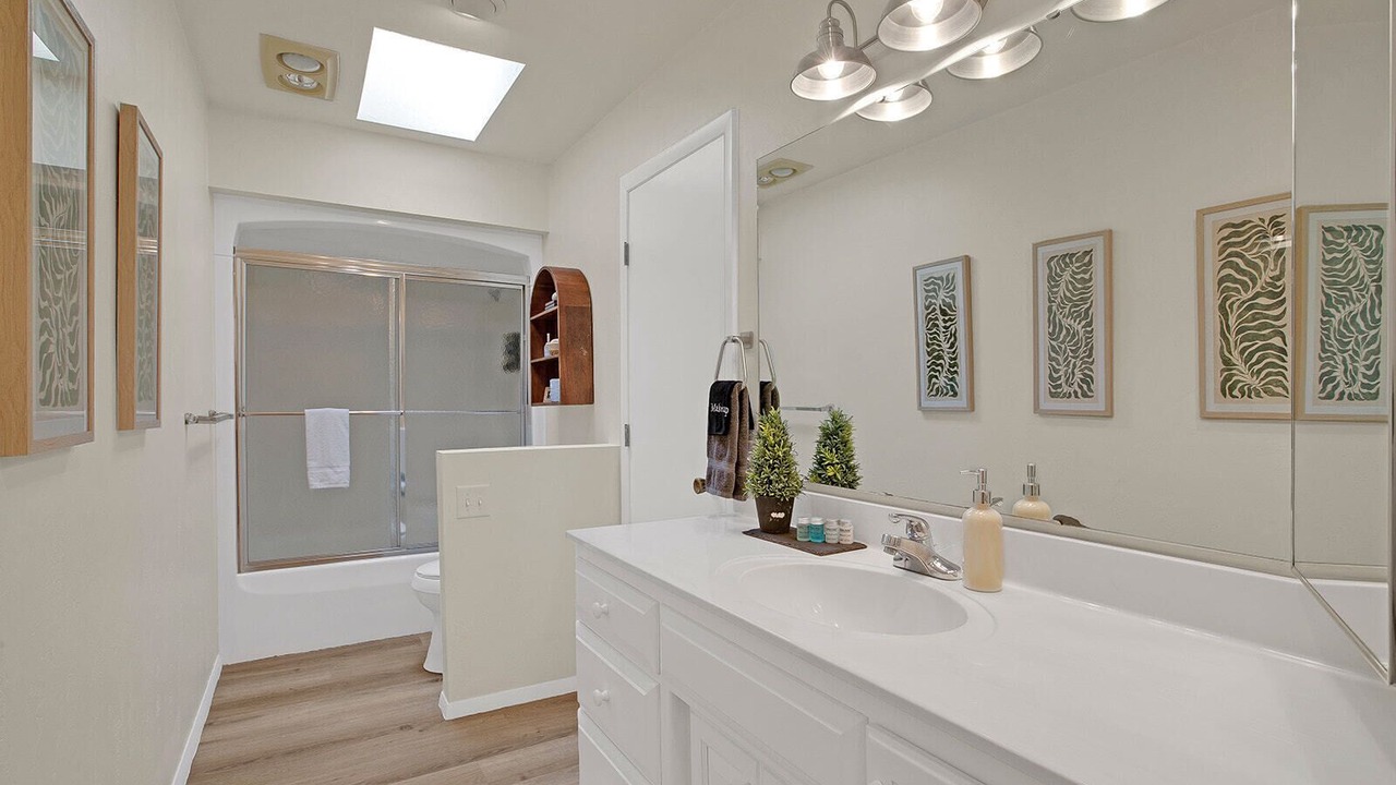 Photo of Bathroom in Algoma