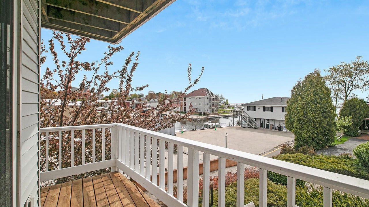 Photo of Outdoor in Algoma