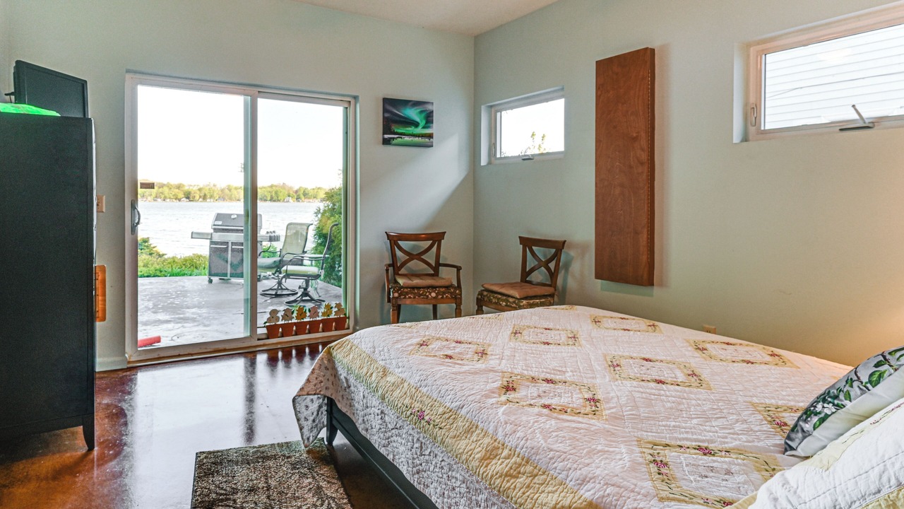 Photo of Bedroom in Lake Odessa