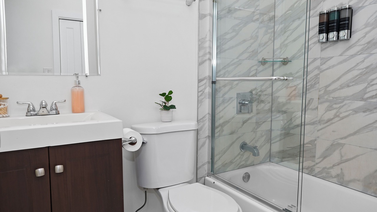 Photo of Bathroom in Near South Side