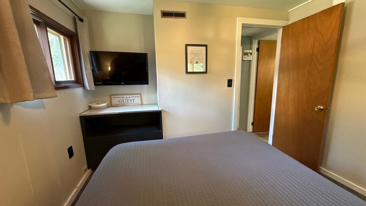 Photo of Bedroom in Ontonagon