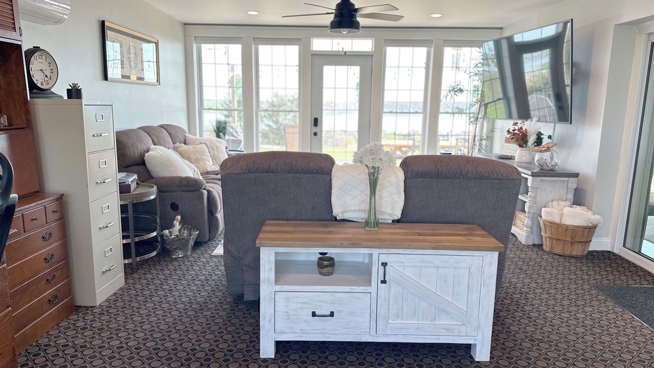 Photo of Livingroom in Fort Madison