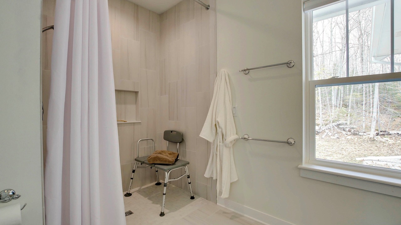 Photo of Bathroom in Baileys Harbor
