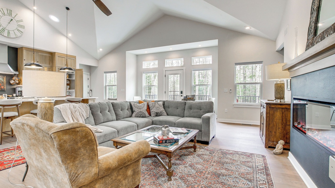 Photo of Livingroom in Baileys Harbor