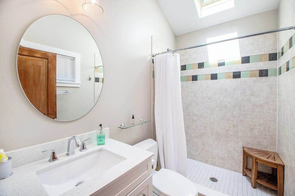 Photo of Bathroom in Union Pier