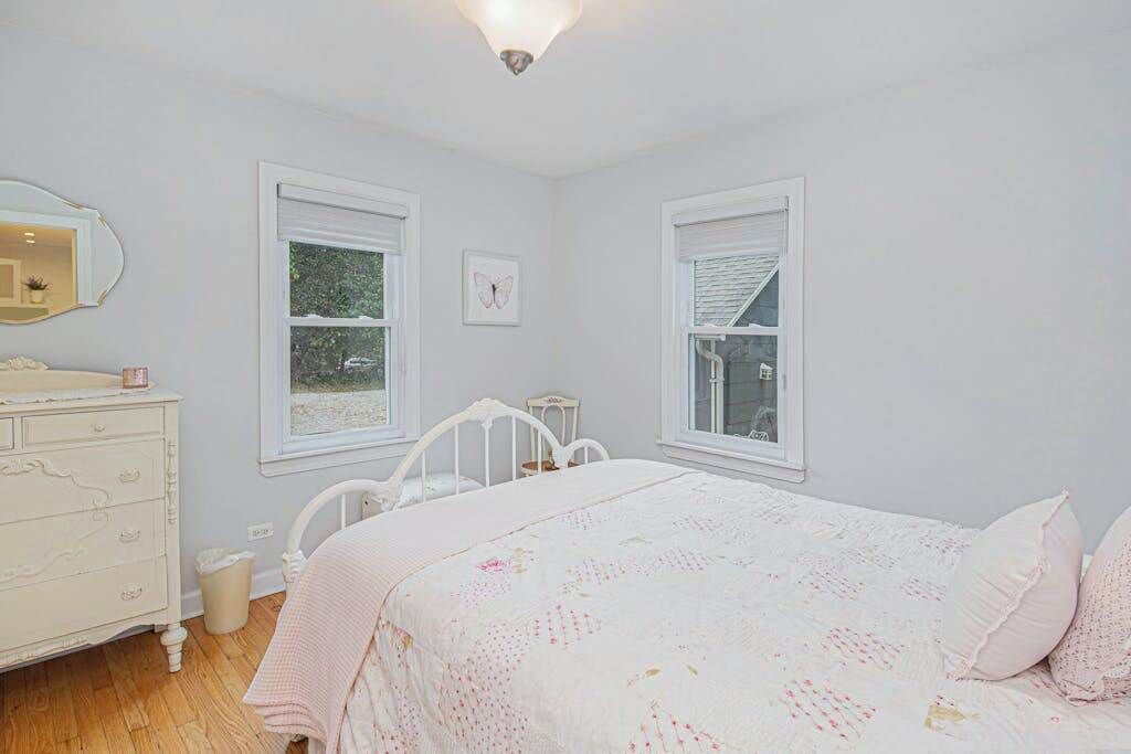 Photo of Bedroom in Lakeside