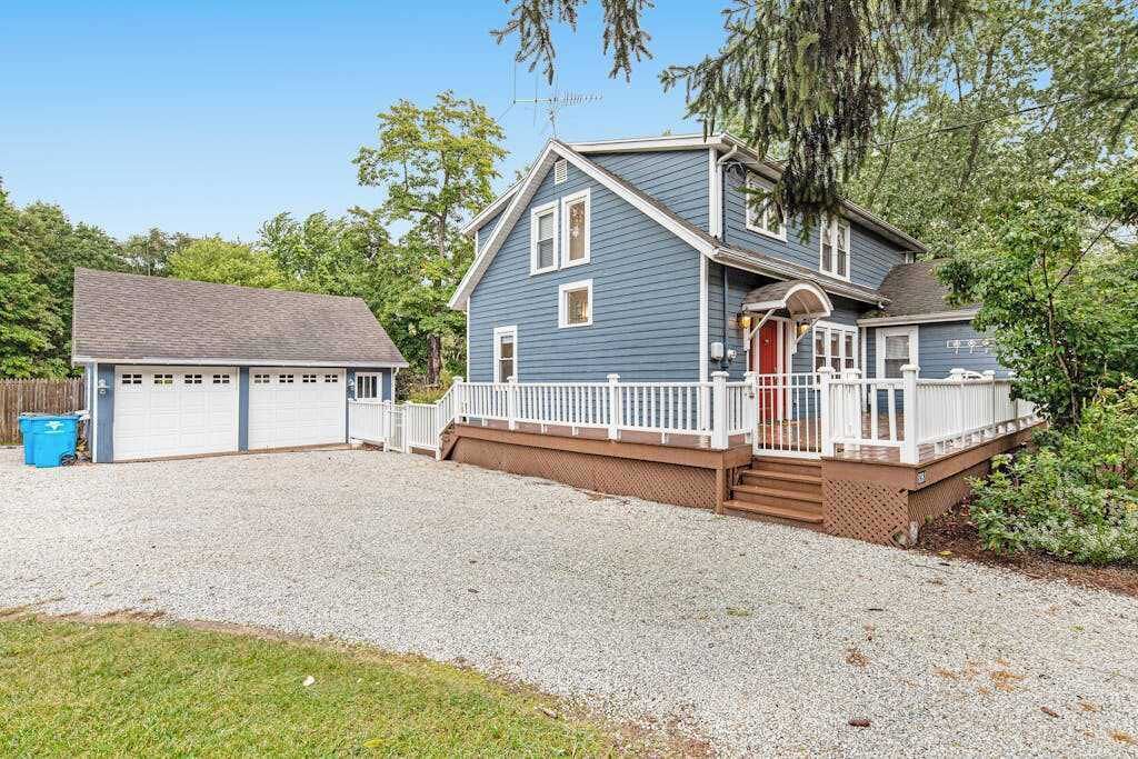 Photo of Outdoor in Lakeside