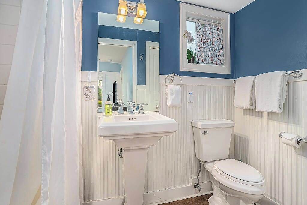 Photo of Bathroom in Douglas
