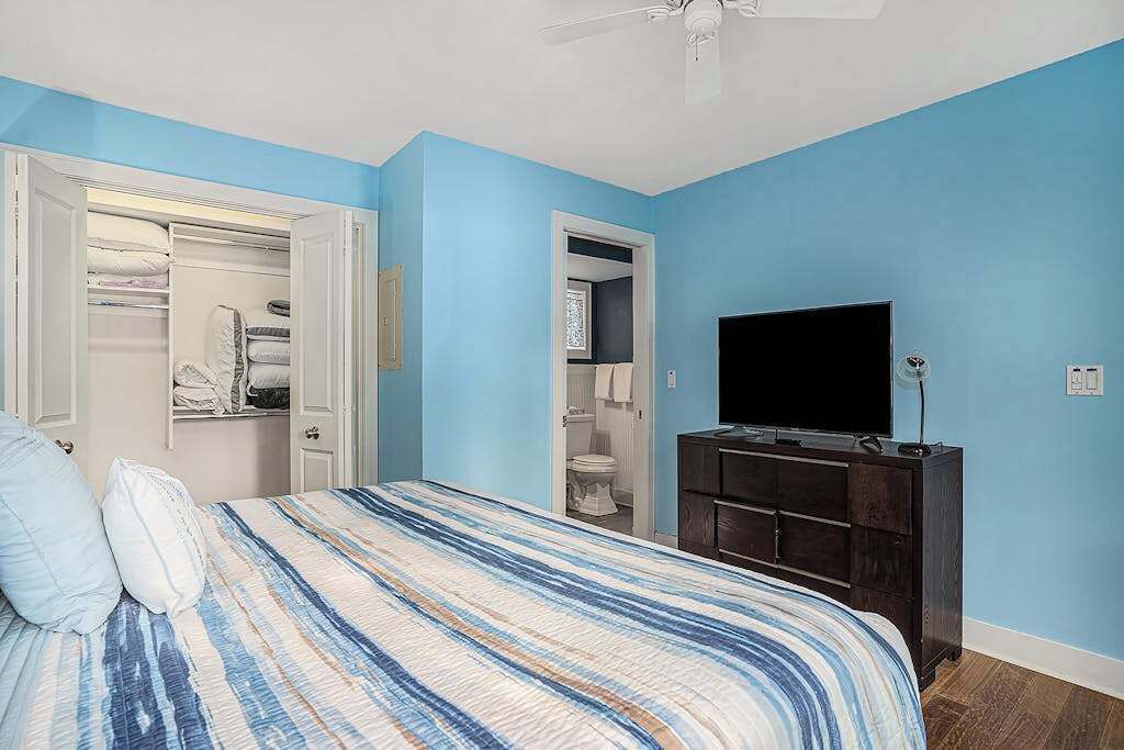 Photo of Bedroom in Douglas
