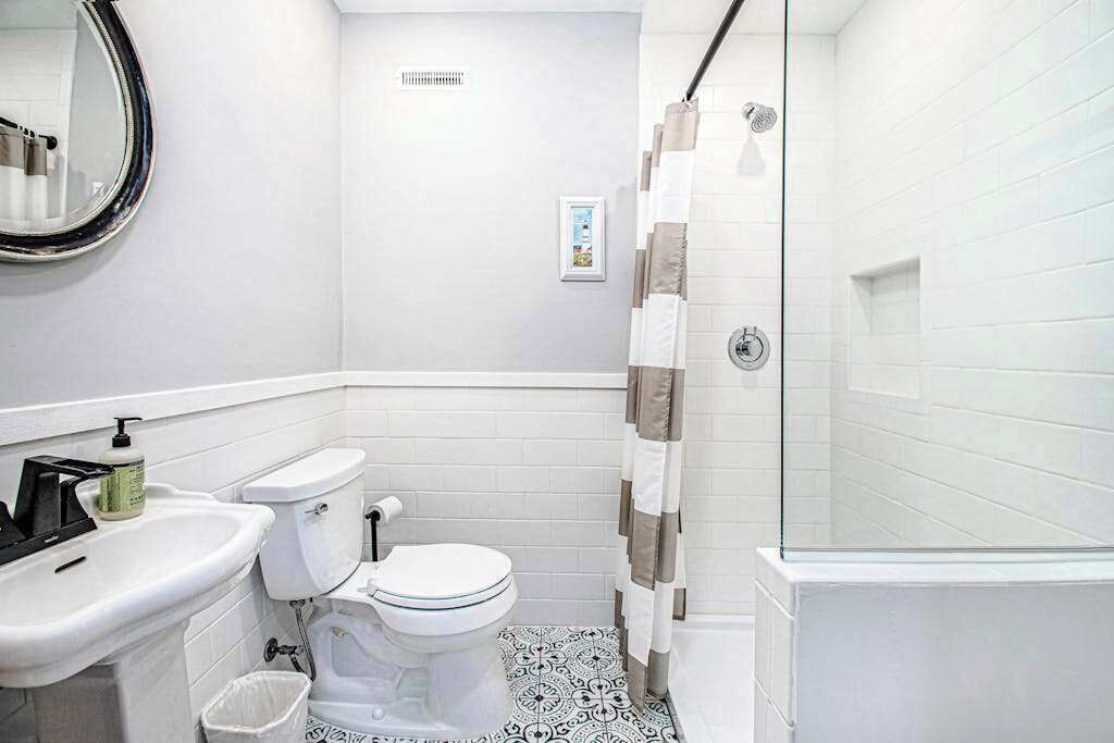 Photo of Bathroom in Lakeside