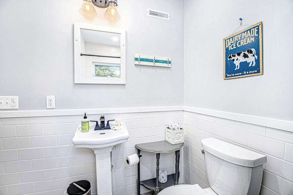 Photo of Bathroom in Lakeside