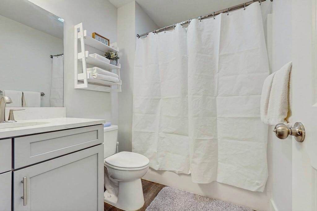 Photo of Bathroom in Douglas