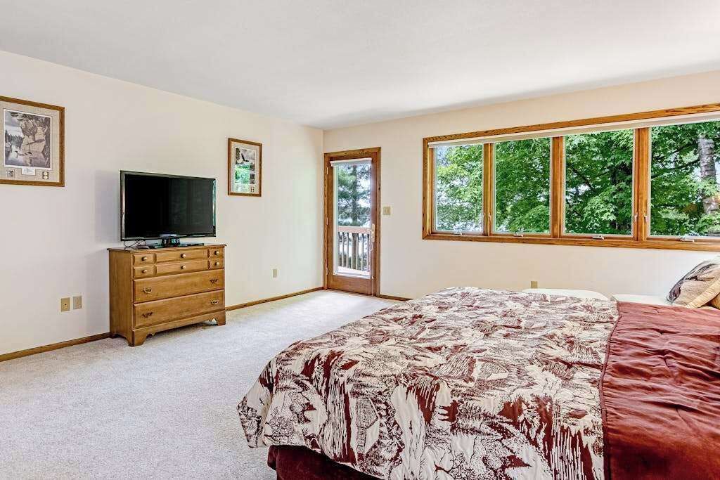 Photo of Bedroom in Manitowish Waters