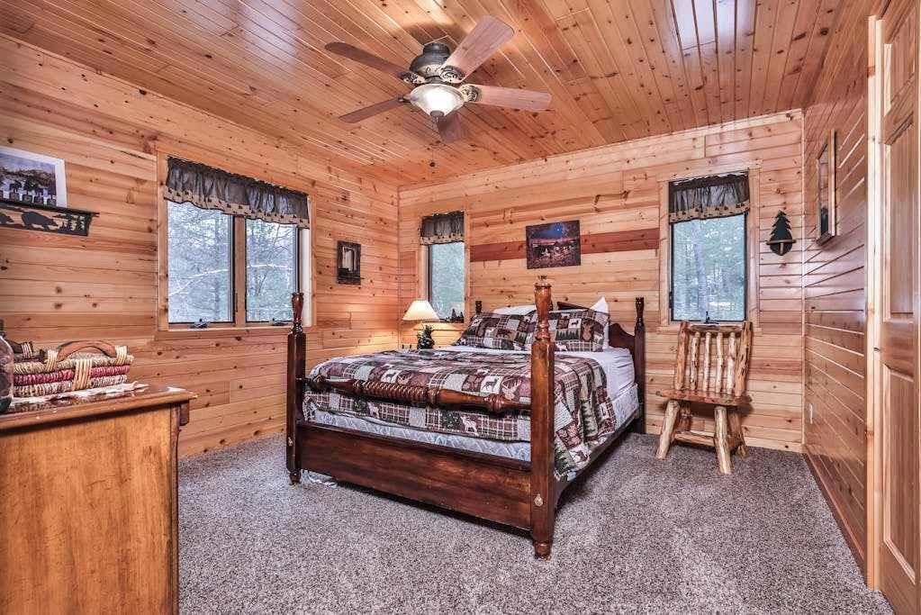 Photo of Bedroom in Eagle River