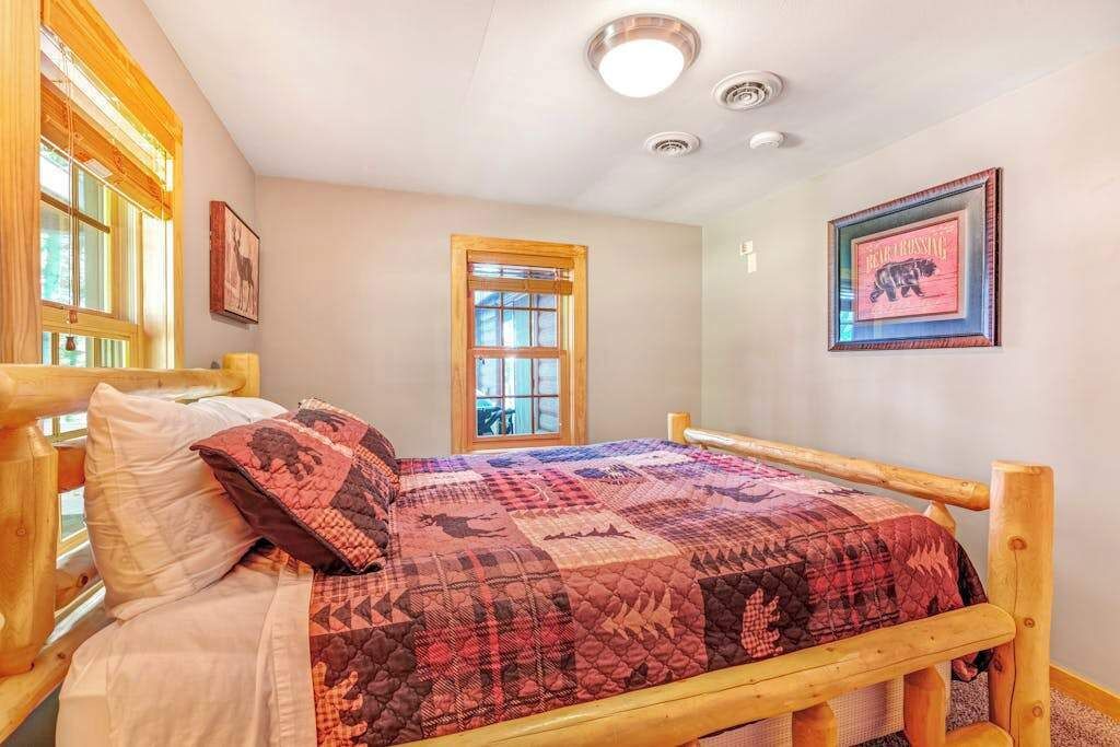 Photo of Bedroom in Eagle River