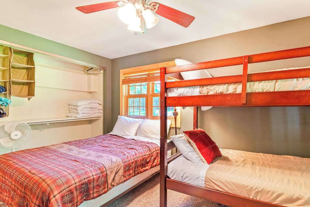 Photo of Bedroom in Eagle River
