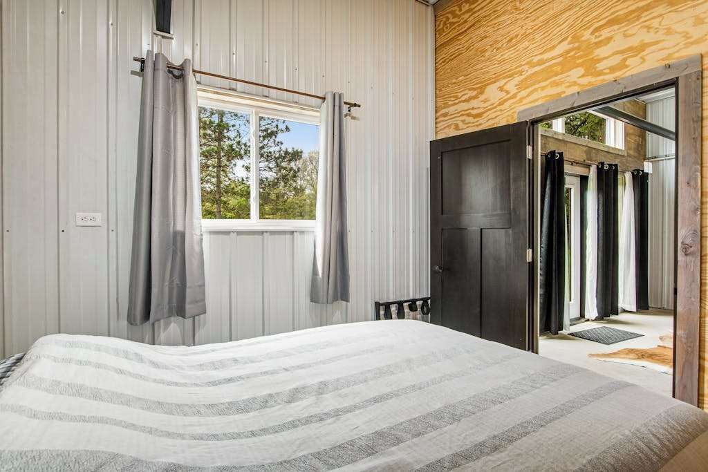 Photo of Bedroom in Mather