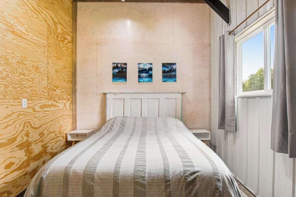 Photo of Bedroom in Mather