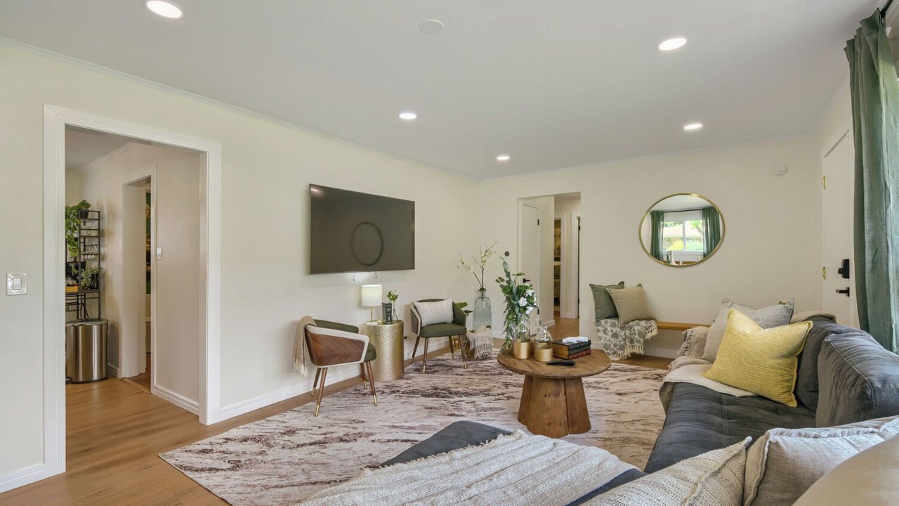 Photo of Livingroom in Homewood