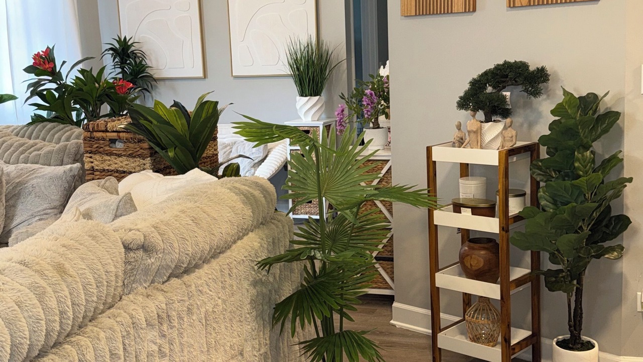 Photo of Livingroom in Greater Grand Crossing