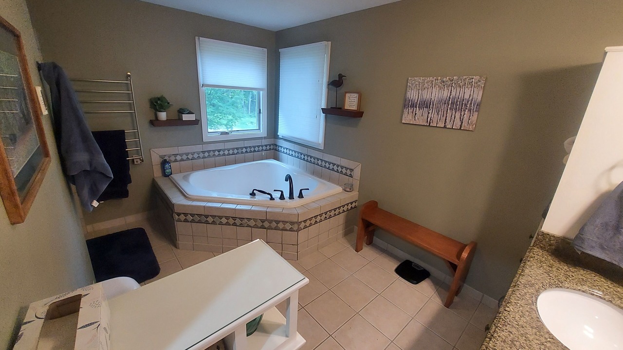Photo of Bathroom in Iron Mountain