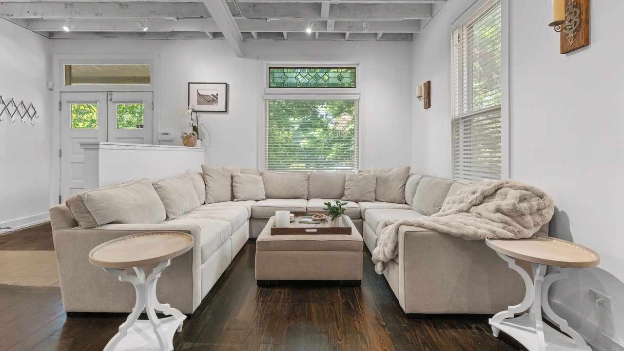 Photo of Bedroom in Evanston