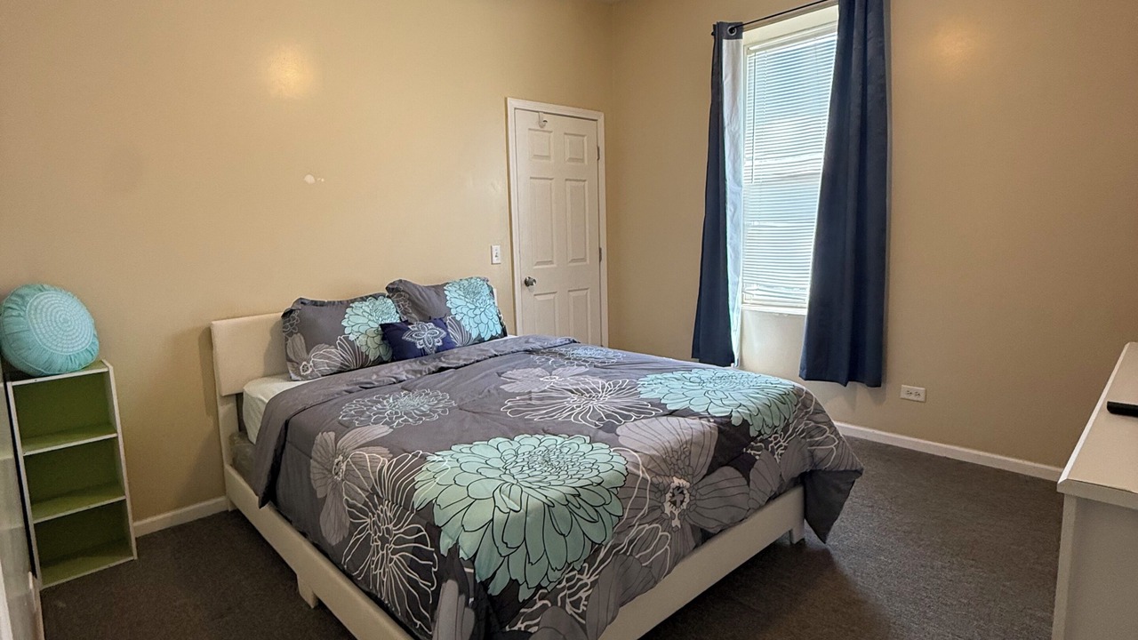 Photo of Bedroom in Roseland