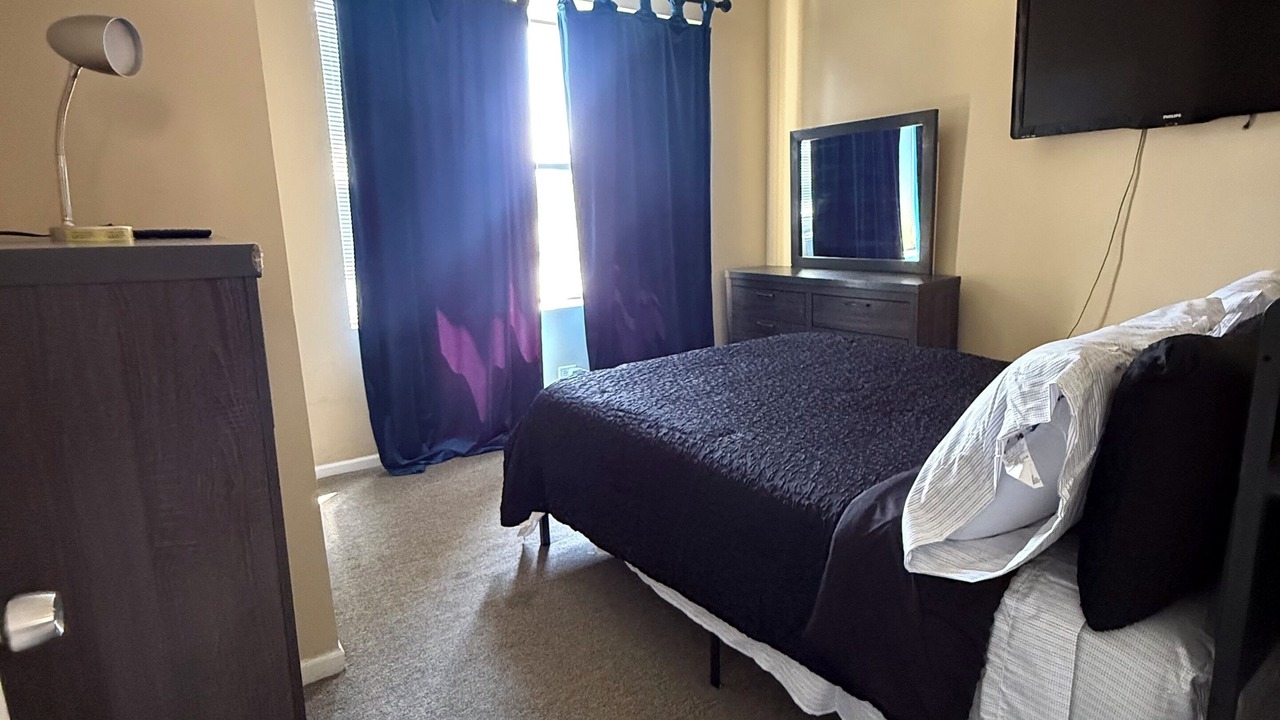 Photo of Bedroom in Roseland