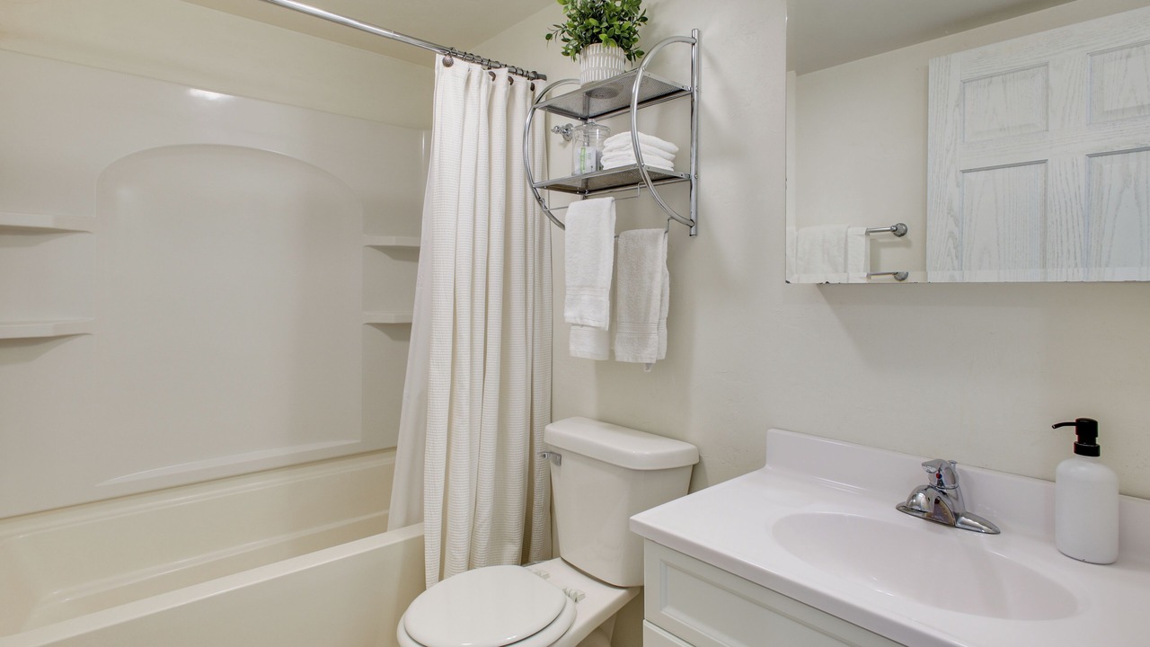 Photo of Bathroom in Cecil