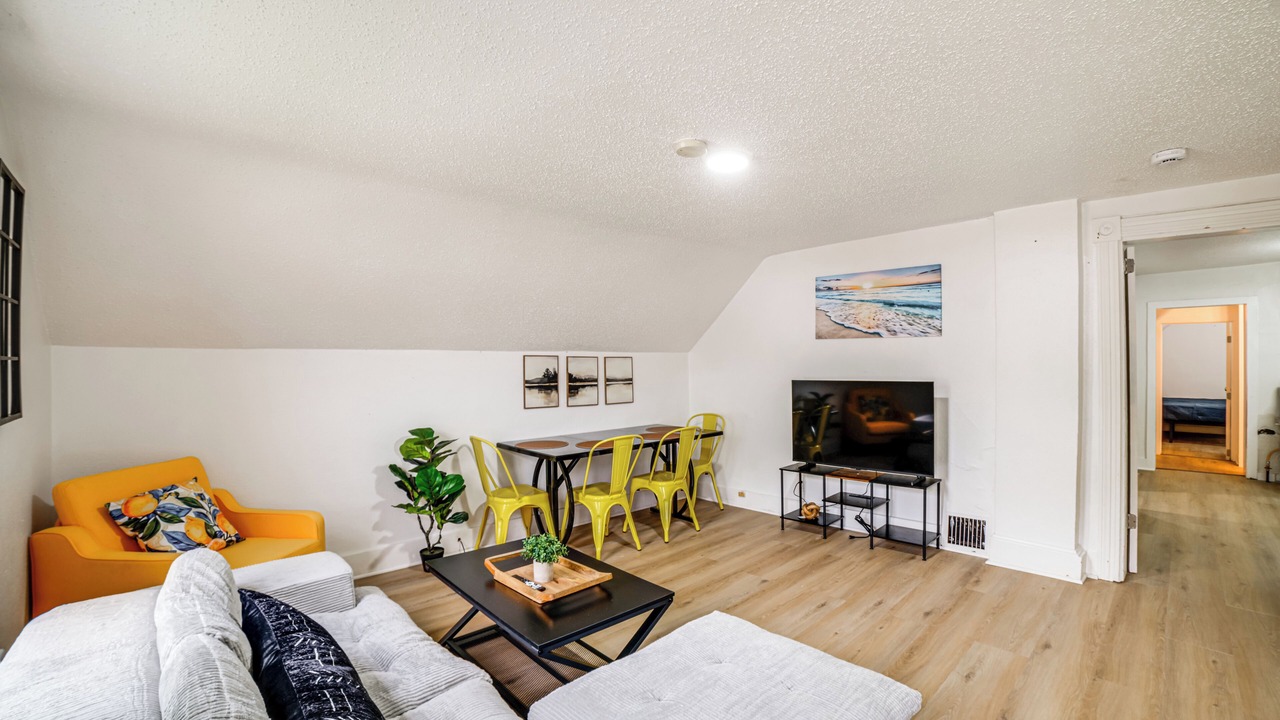 Photo of Livingroom in Michigan City