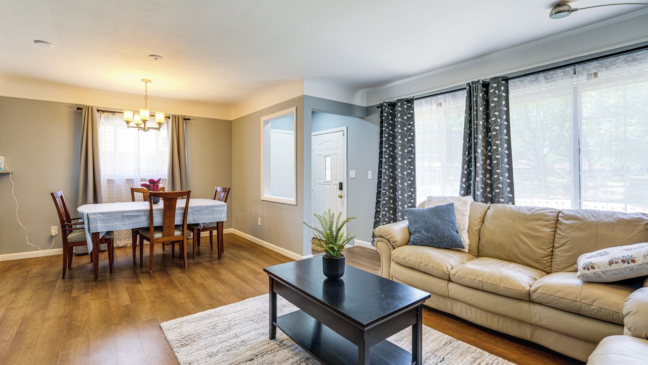 Photo of Livingroom in Oak Park