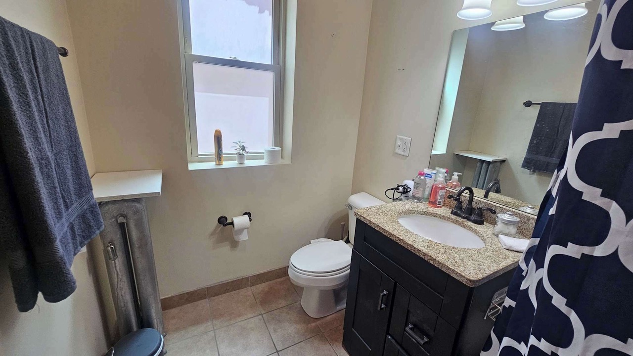 Photo of Bathroom in Sheridan Park